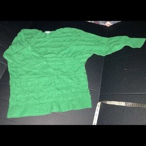 Liz Claiborne Vibrant Green Women's Sweater